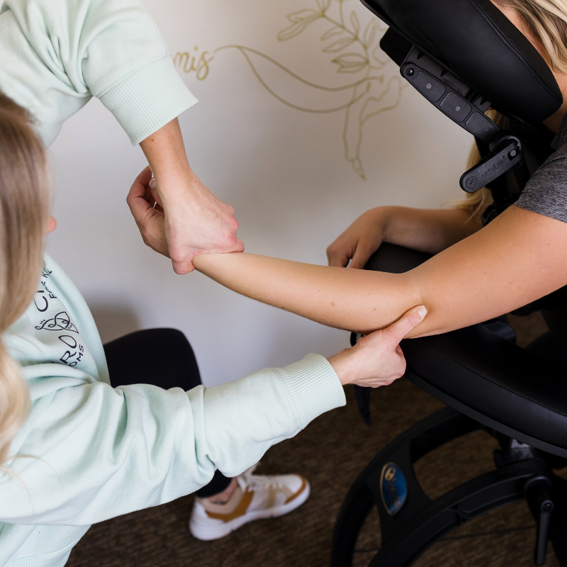 stretch to relieve carpal tunnel pain during pregnancy